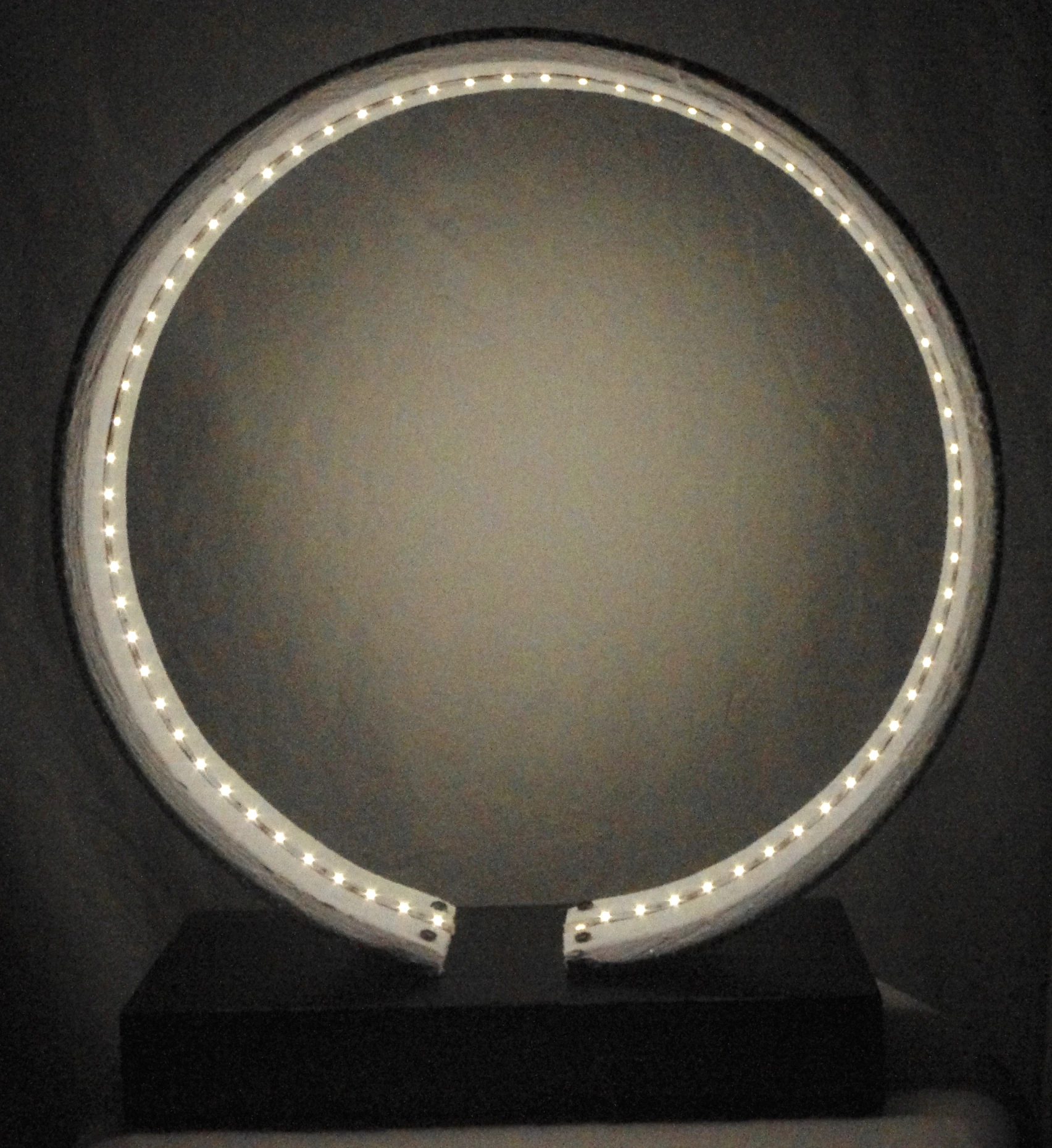 lampada rotonda da appoggio con led
