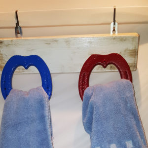 porta asciugamani con ferri colorati