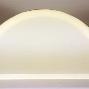 lampada a semi cerchio con plexiglass